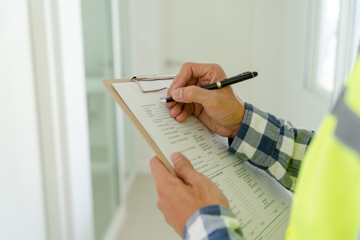 Property inspection checklist and condition review